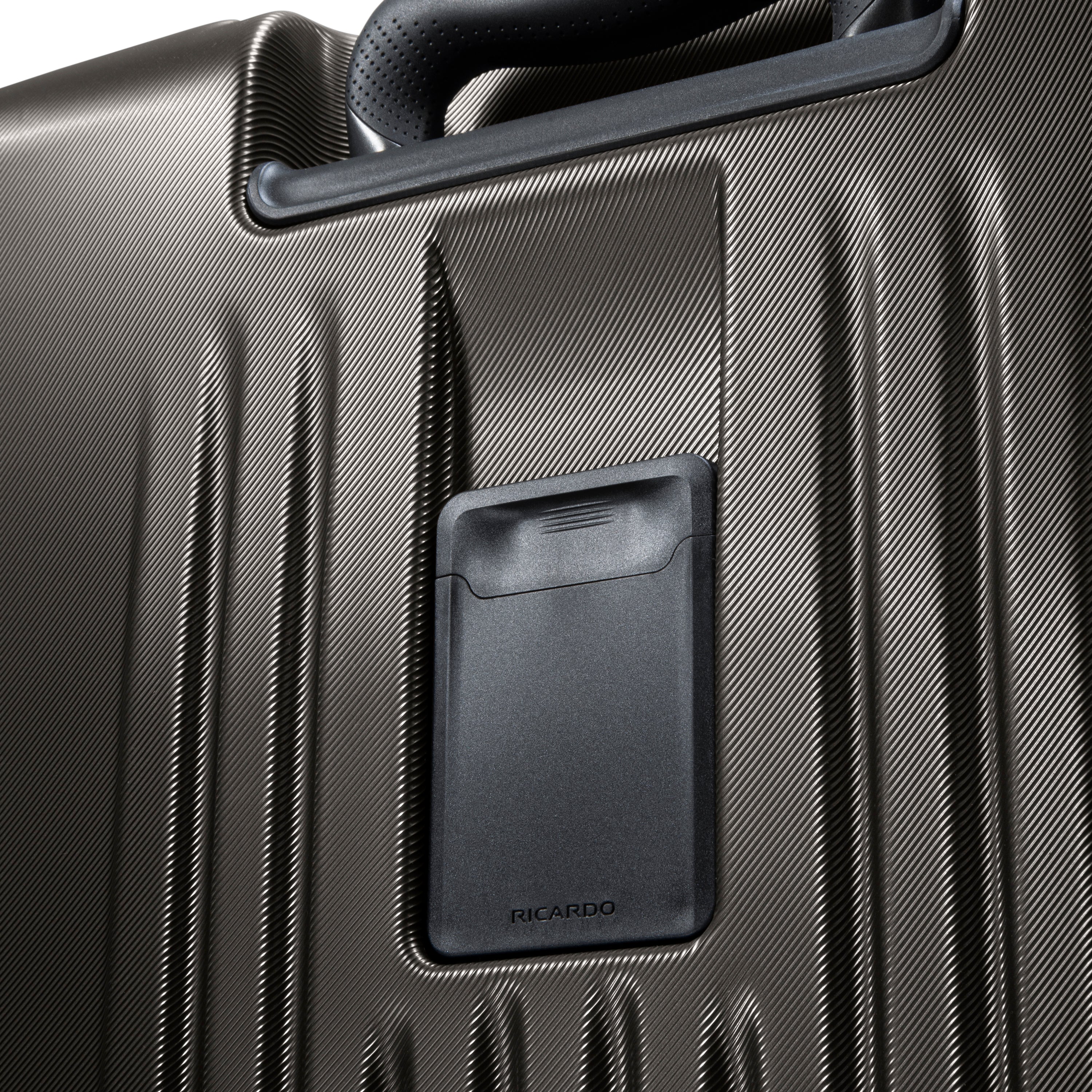 Montecito 2.0 67cm Hardside Medium Check-in Expandable Spinner