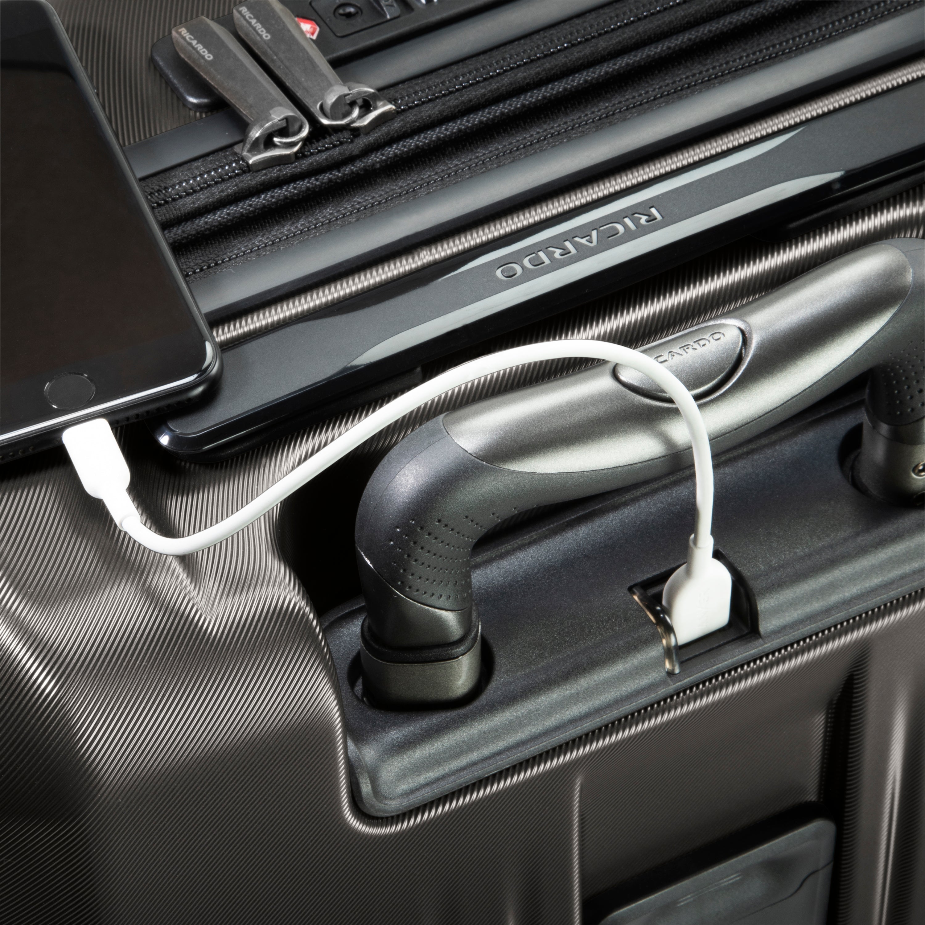 Montecito Fast Access™ Front-Opening Hardside Carry-On Expandable Spinner